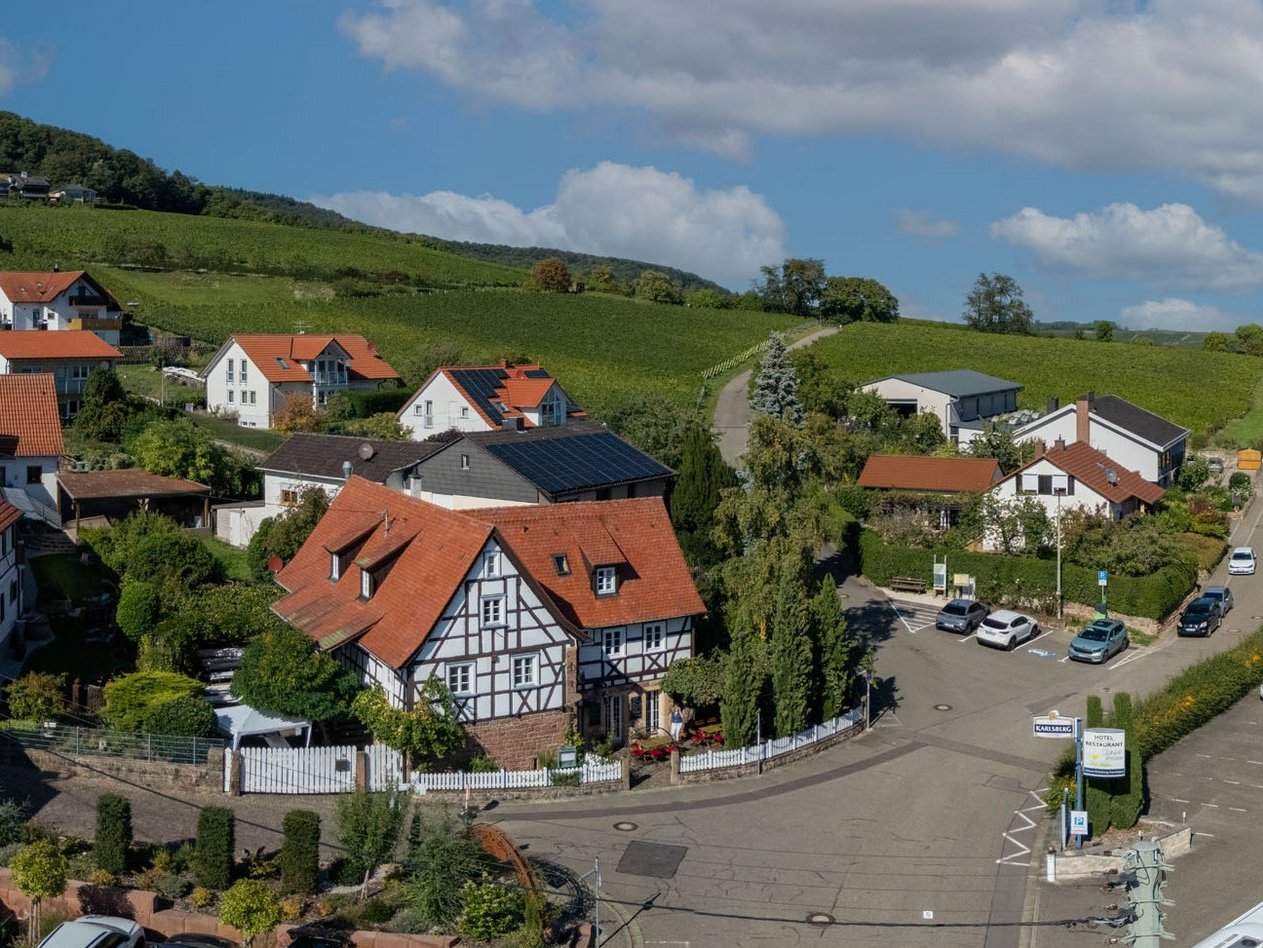 Weinstube Caveau in Gleiszellen-Gleishorbach